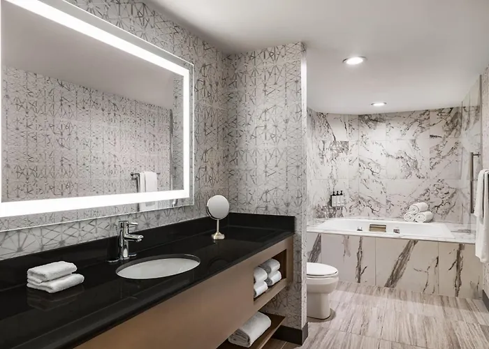 Crowne Plaza Auburn Hills By Ihg